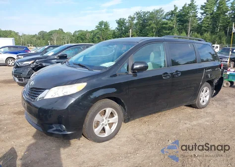2011 Toyota Sienna Le V6 z USA, uszkodzony, nr VIN 5TDKK3DC0BS164213
